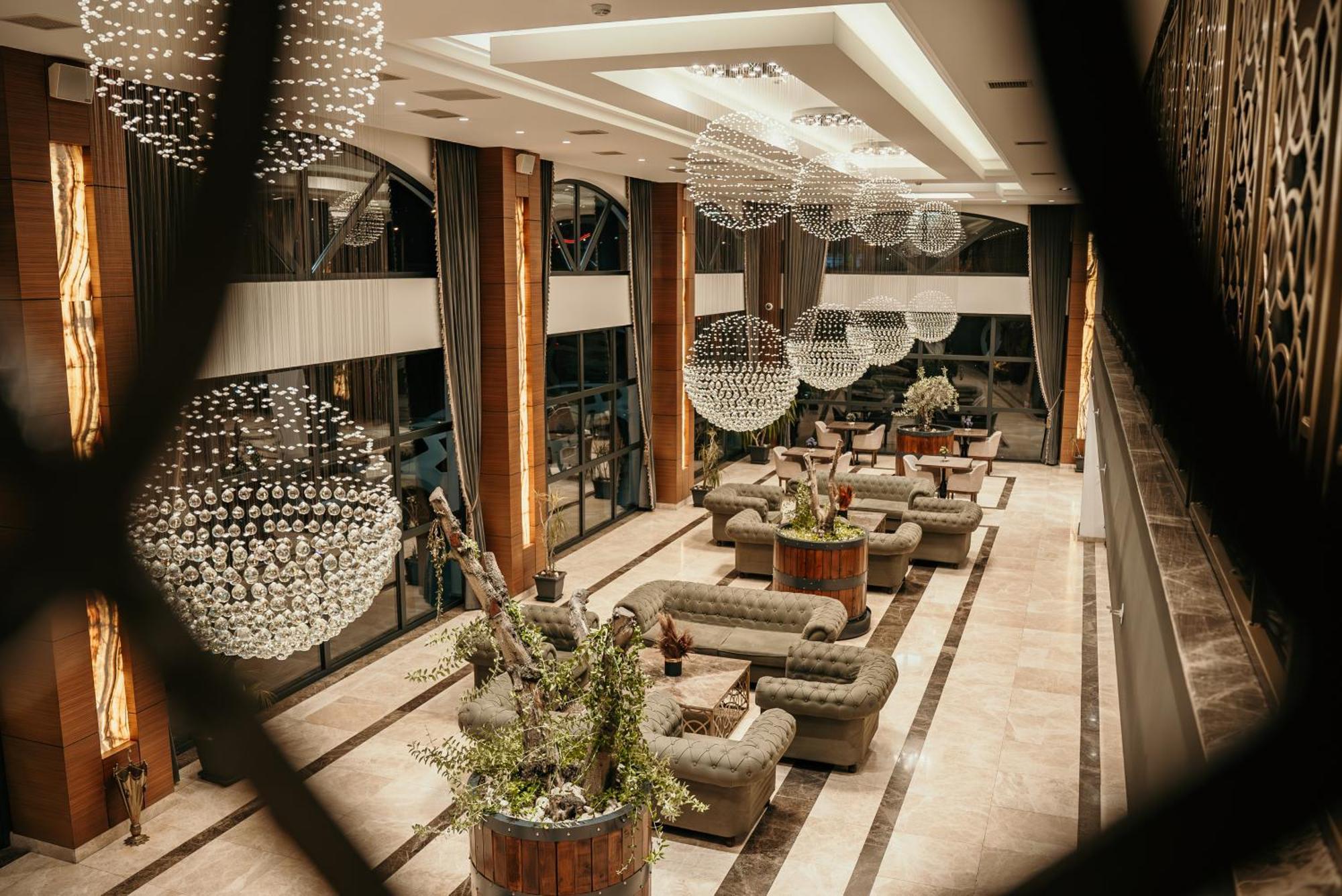 Grand Vaves Hotel Trabzon Exterior foto
